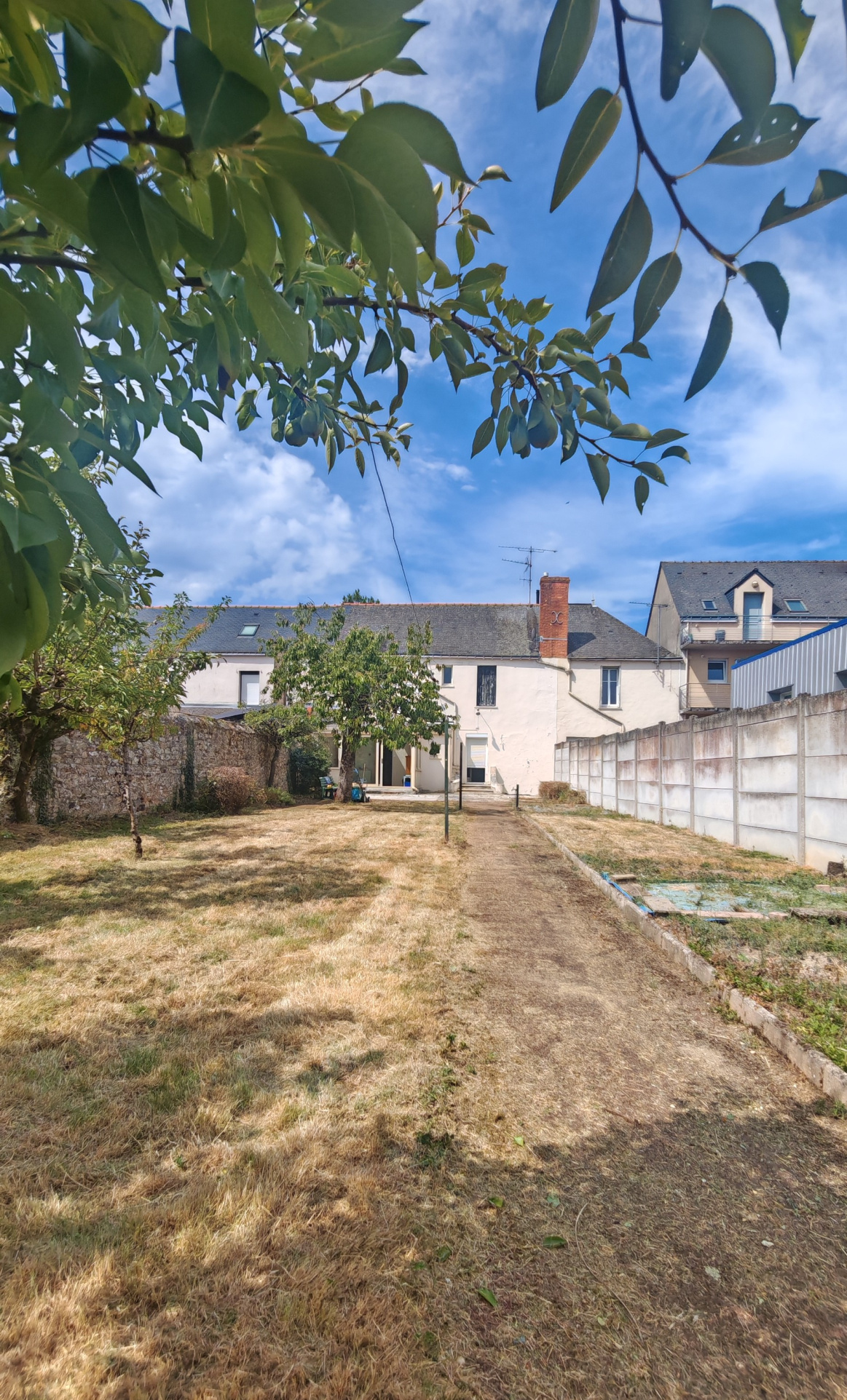 A VENDRE - Maison de ville de 100m2 - 5 pièces - 3 chambres